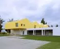 The condos differ not only in their technological solution, but also in their color scheme
