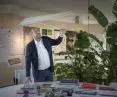 projektant Mario Cucinella z lampą Flexia