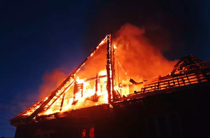 Pożary domów jednorodzinnych zdarzają się coraz częściej
