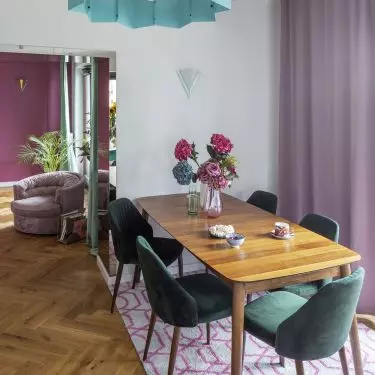Dining room table