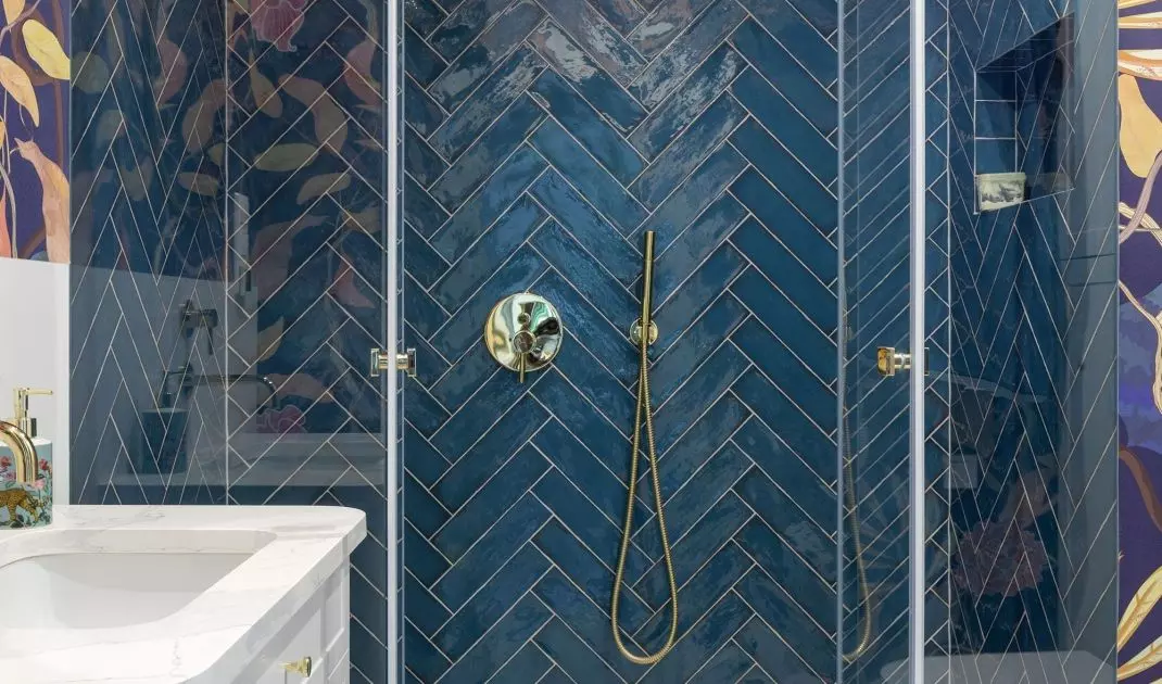 Host bathroom