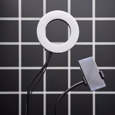 Ring light