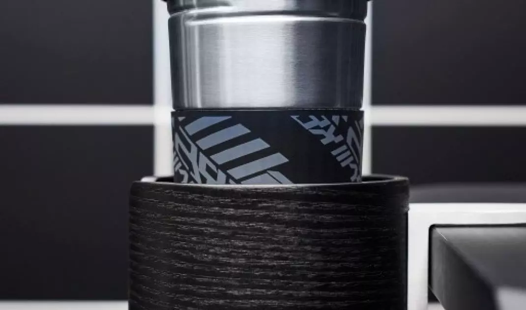 Beverage holder