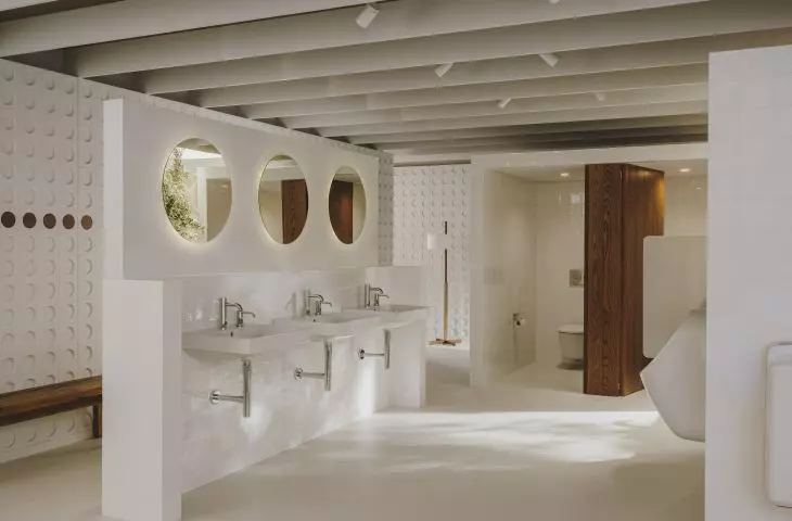 Bathroom faucets from the Ona collection