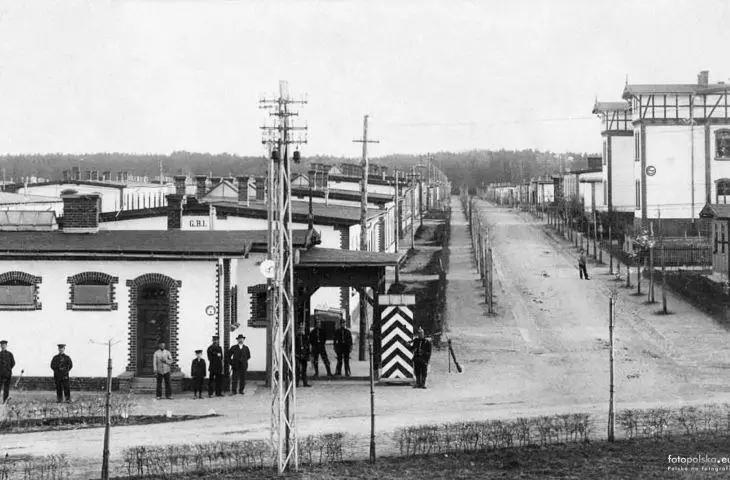 Zdjęcia koszar z 1908 roku