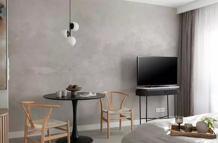 Clay plaster wall
