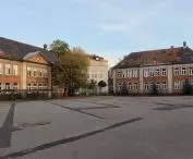 Kompleks szkolny na rogu ul. Jarochowskiego i Wyspiańskiego, stan obecny