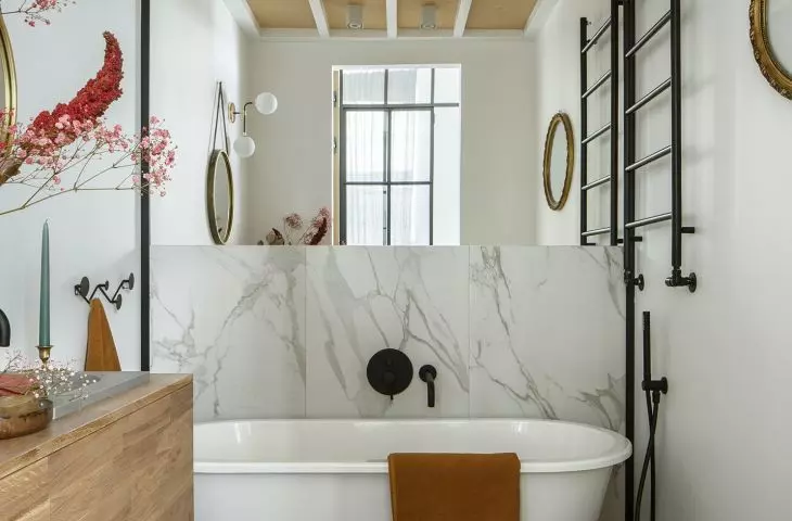 Bathtub