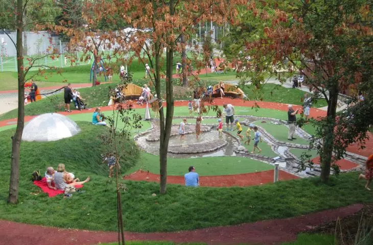 Warsaw Family Zone at Podzamcze in Warsaw, proj.: H2architekci in cooperation with Szelest studio
