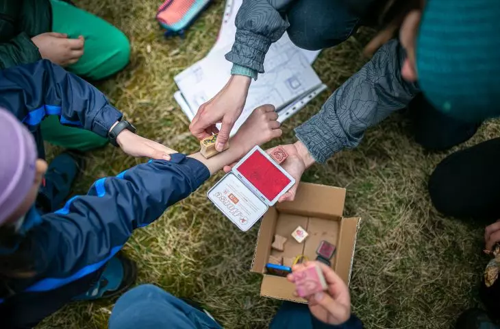 Forest workshop for children organized by Voice of the Street in cooperation with Szelest studio