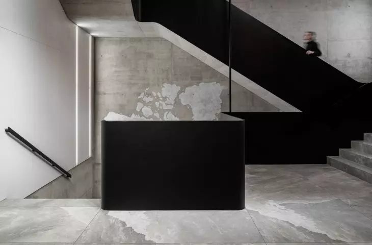 Exhibition and office building of Blum Poland company