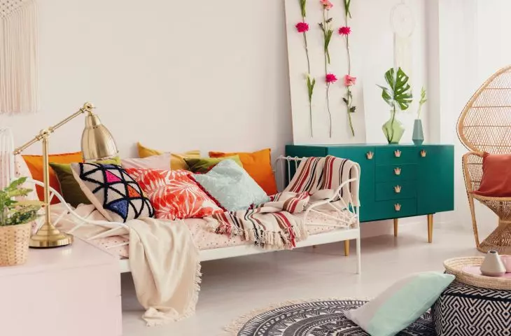 Mix of colors creates energetic styling 