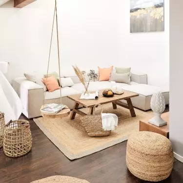 Balinese style is based on natural colors