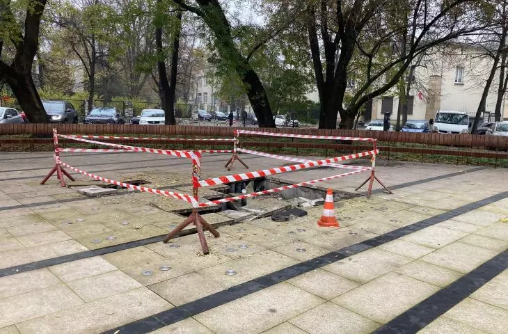 fontanna na placu Axentowicza w Krakowie