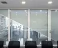 Szkło o zmiennej przezierności PRIVA-LITE®, Lindhorst Office, Zagórów