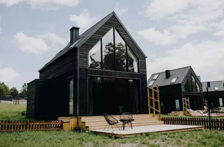 Black barn