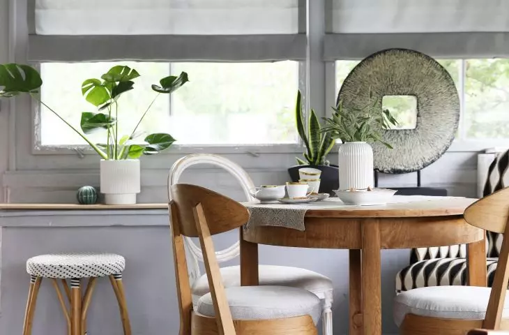 Table with chairs
