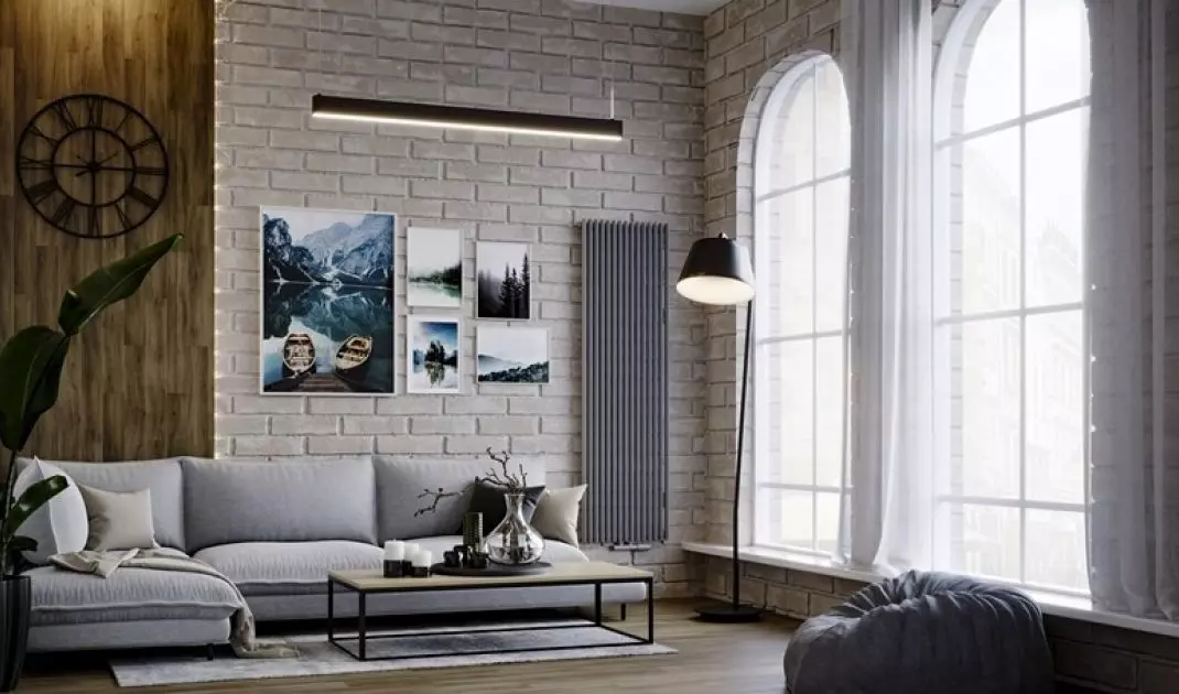 Kaloryfer we wnętrzu w stylu industrialnym