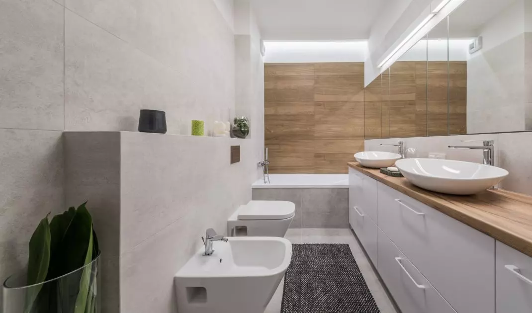 Second bathroom