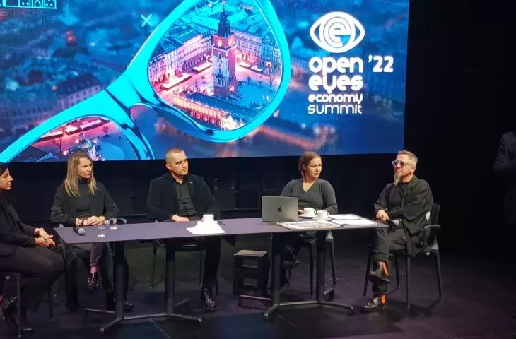 From left: Sandra Sitek-Juranek, Anna Maria Trawinska, Piotr Chuchacz, Anna Maj, Alek Janicki