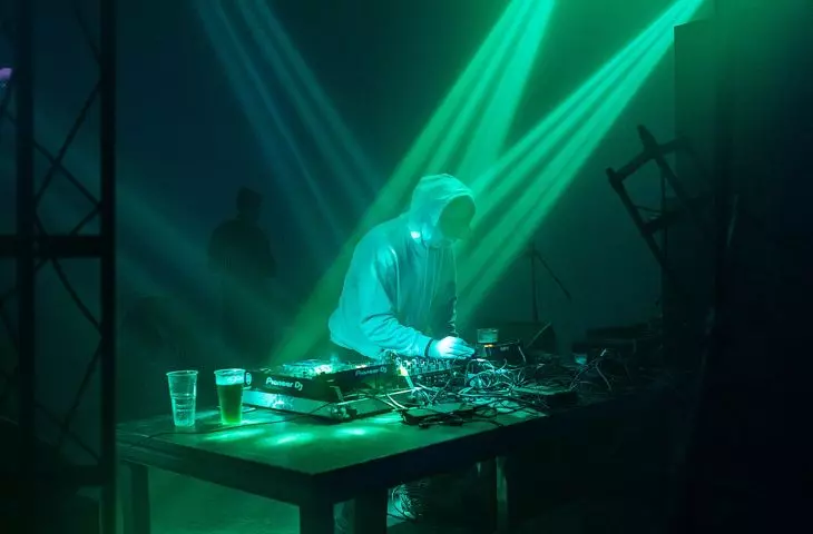 In the festival club, you could listen to music
