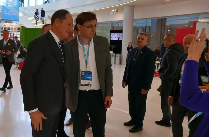 Mark Brzezinski (US Ambassador to Poland).
