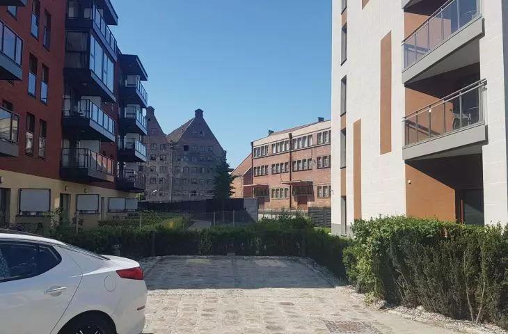 Gdańskie Bookingcom Island, czyli Wyspa Spichrzów