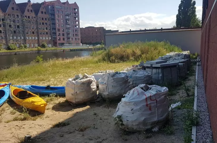 Gdańskie Bookingcom Island, czyli Wyspa Spichrzów