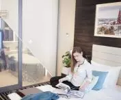 Szkło o zmiennej przezierności PRIVA-LITE®, Hotel Holiday Inn w Dąbrowie Górniczej 