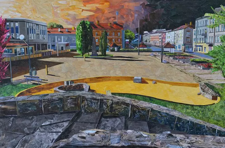  Niepodległości Square in Podgórze, on the left the cult Korona shopping mall, where we always used to go to the swimming pool; in the background Pilsudski Bridge can be seen, connecting the city with Kazimierz and further with Cracow