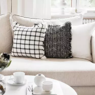 Structural pillowcases will enliven the arrangement