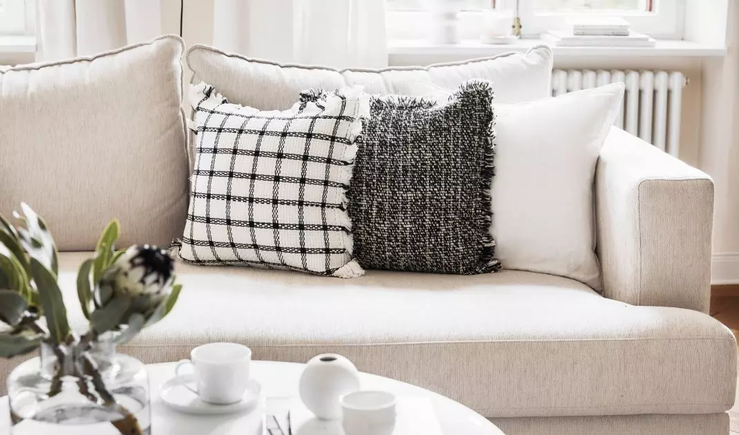 Structural pillowcases will enliven the arrangement