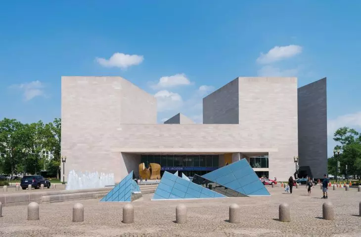 East wing of the National Gallery in Washington, D.C., designed by I. M. Pei, completed 1978; large stone slabs mounted on the author's structure began to tilt after some time, threatening to fall off the facade