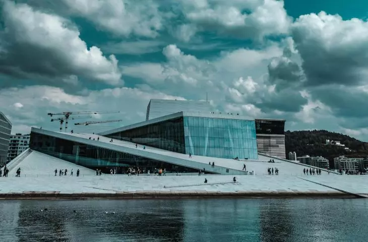 Opera w Oslo fot.: Tobias Bjørkli | © Pexels