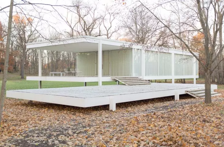 Farnsworth House w Plano projektu Miesa van der Rohe fot.: Victor Grigas | Wikimedia Commons © CC BY-SA 3.0